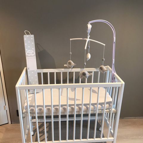 nino lux bedside krybbeseng