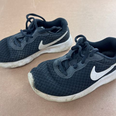 Joggesko Nike Str 30