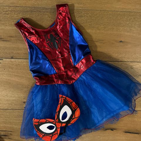 Halloween MARVEL  5- 6 år