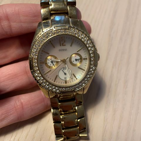 Guess klokke gull