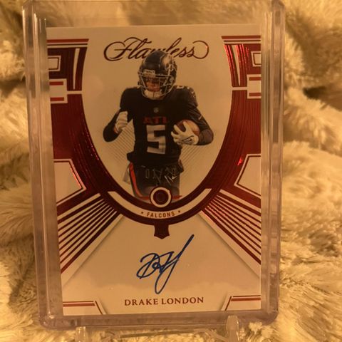 2022 Panini Flawless RUBY Drake London Autograf 1/20 Rookie NFL Falcons