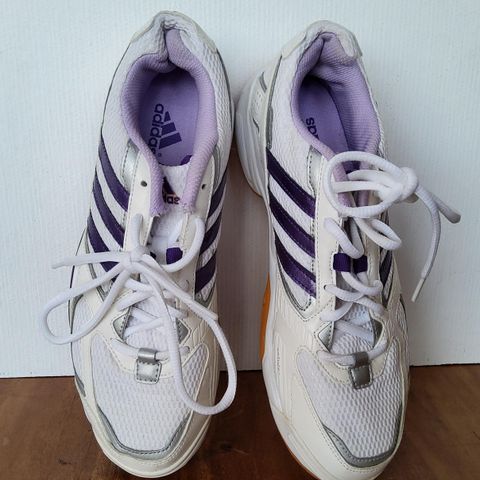 Adidas joggesko dame str 42