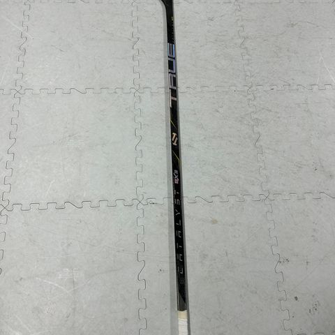 True Catalyst 9X3 Griptac Senior Hockeykølle Left 85 Flex Tc92