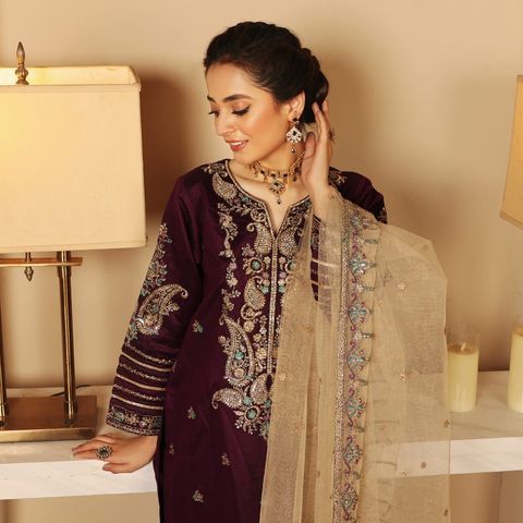 Pakistanske Klær - 3PC EMBROIDERED SUIT