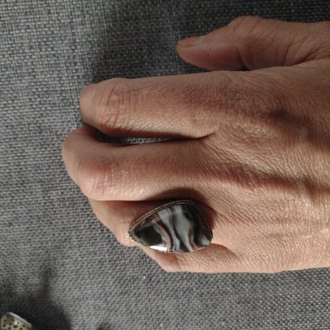 Ekte sølv ring, str 53, kr 175,-