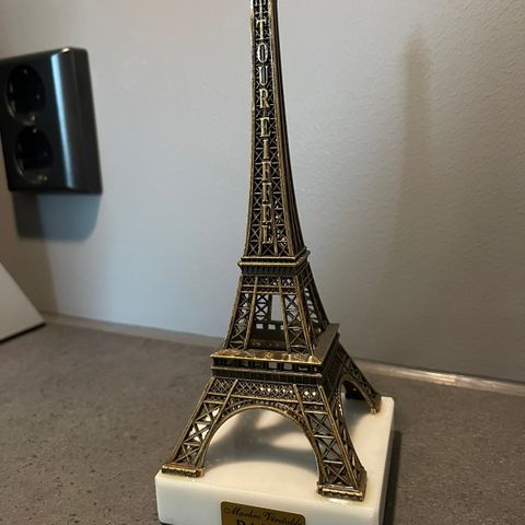 Eiffel Tower Statue
