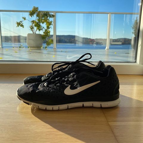 Nike joggesko