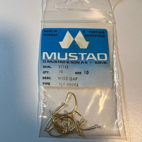 Mustad 37142 Wide Gap Fly Hooks Size 10