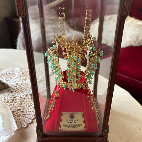 CHUNMA CHONG GOLD CROWN