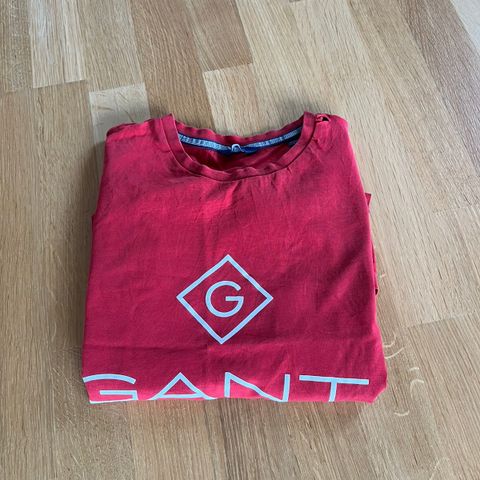 Gant t-skjorte str 13-14 år