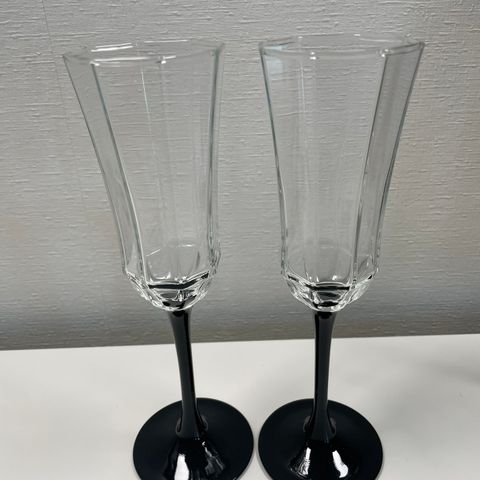 Luminarc France Champagne glass med svart stett OCTIME 2 stk