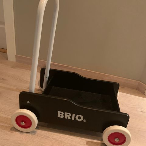 Pent brukt Brio gåvogn til salgs