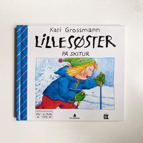 Lillesøster på skitur av Kari Grossmann