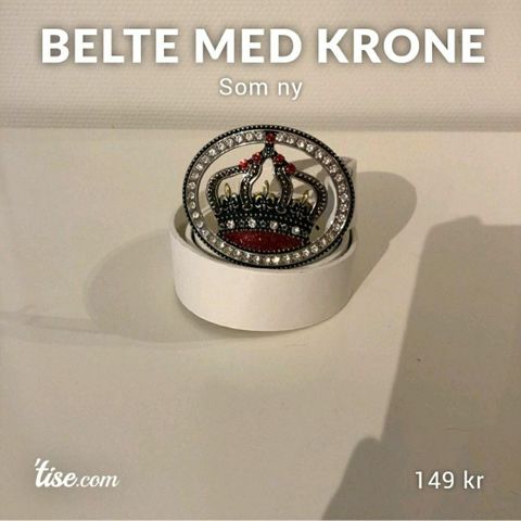 Hvitt belte med krone og bling diamant stener.