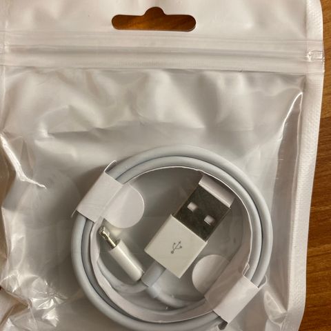 Helt Ny Ubrukt IPhone Charger Lightning Cable