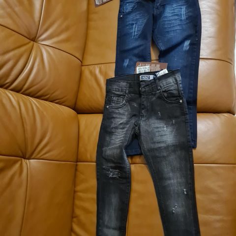 2 stk Nye Jeans til gutt i str 5-6 år