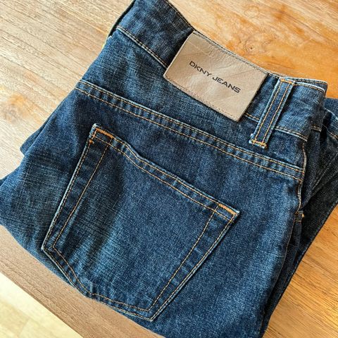 DKNY Jeans fra slutten av 90- tallet. God kvalitet.