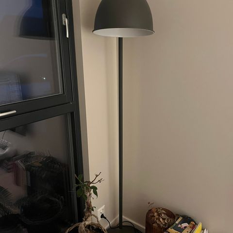 ikea gulvlampe /stålampe