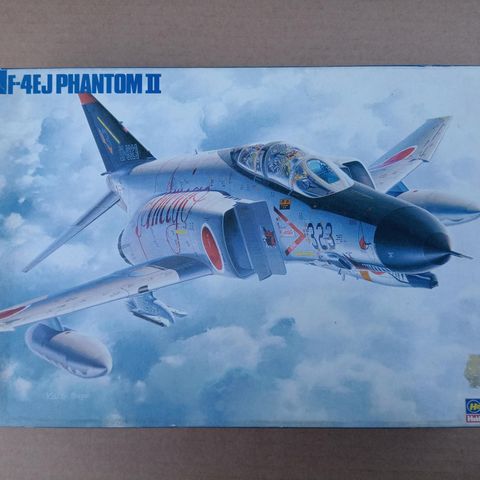 1:72    F-4EJ Phantom ||