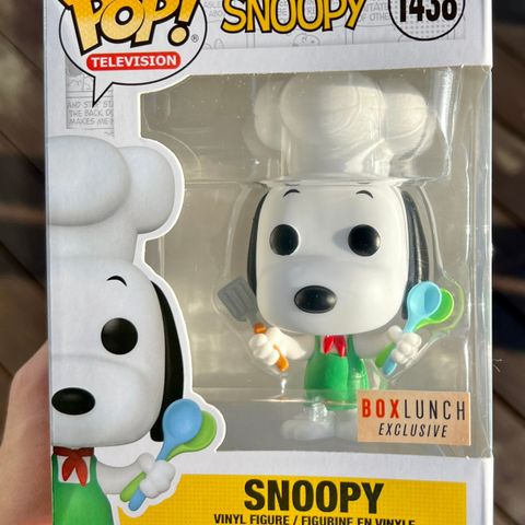 Funko Pop! Snoopy (with Chef Hat) | Peanuts (1438) Excl. to BoxLunch