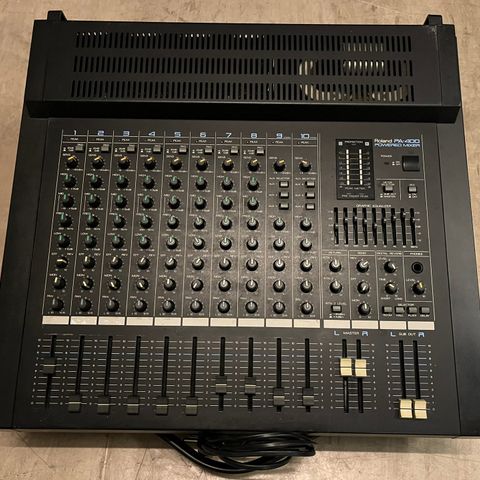Roland PA400 aktiv mixer