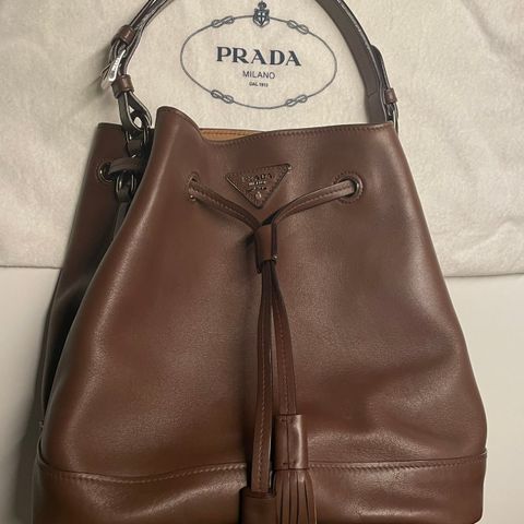 Prada veske