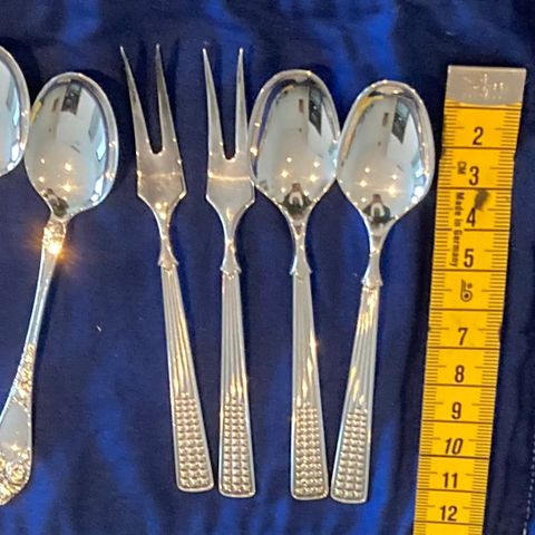 Teskjeer og gafler, Rune sølvplett