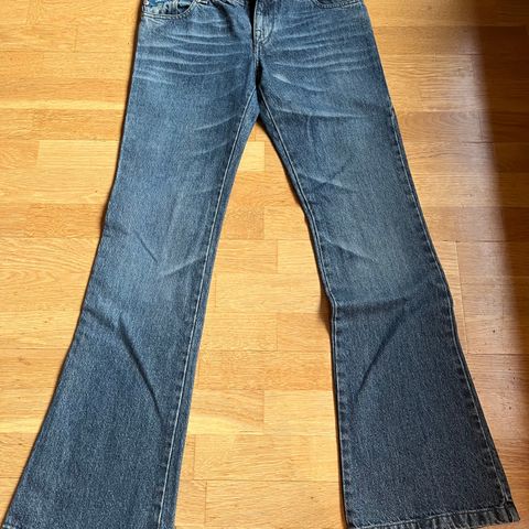 Flared jeans til salgs, str. S