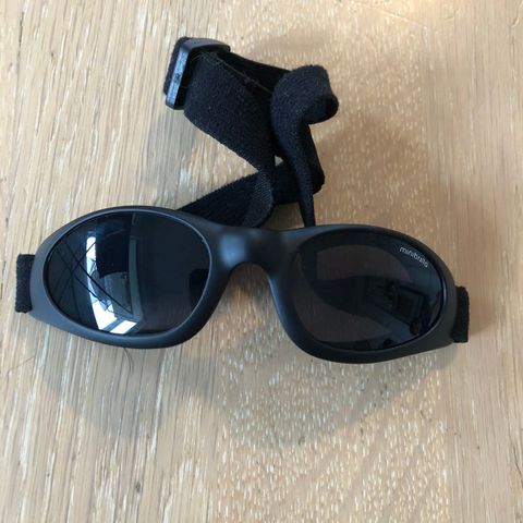 Minibrilla solbrille 0-2 år