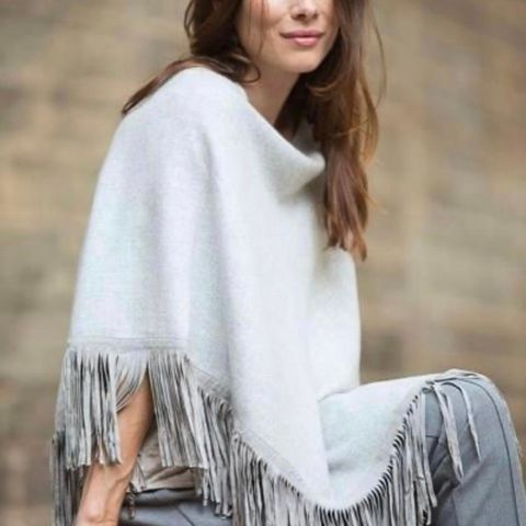 Chantelle Ferrant cashmere poncho