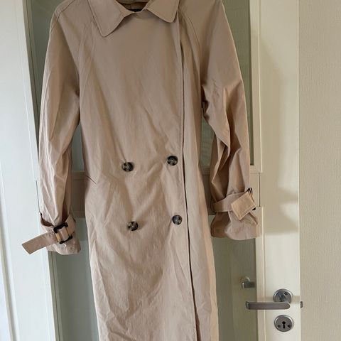 trenchcoat