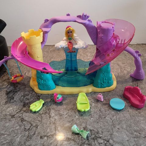 Polly Pocket Race and Splash