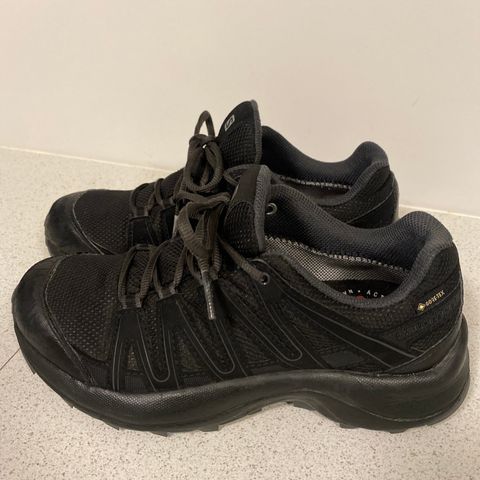 Salomon Goretex sko