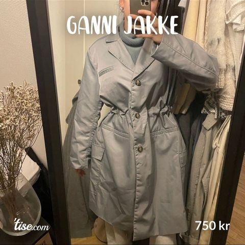 Ganni jakke