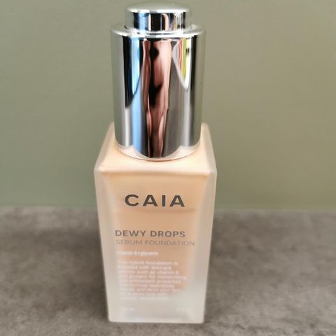 Caia Cosmetics foundation