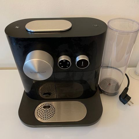 Nespresso Expert C80