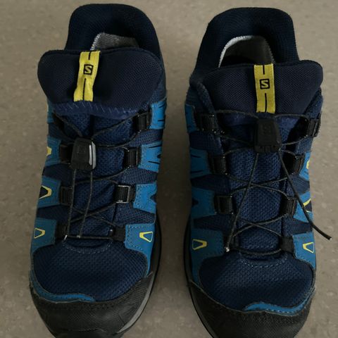 Brukte fritidssko GORETEX fra Salomon str.37