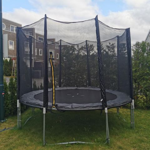 Trampoline