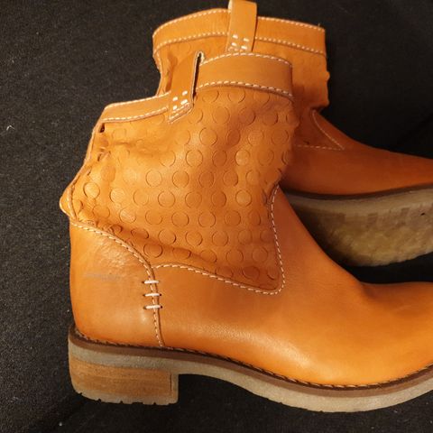 Ankelboots skinn str 36/37