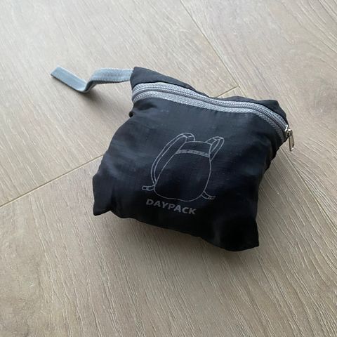 Daypack sekk svart