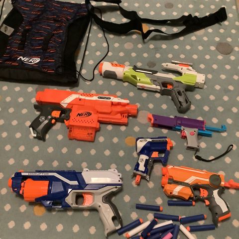 Nerf samling selges