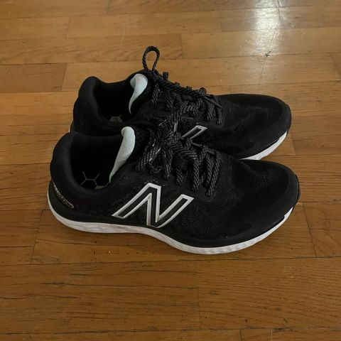 New balance joggesko