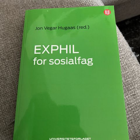 EXPHIL for sosialfag - ISBN 978-82-15-02340-3