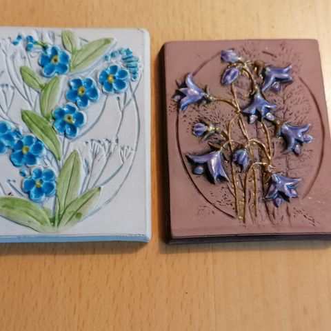 2 små Keramikkrelieffer fra Jie Gantofta Sverige