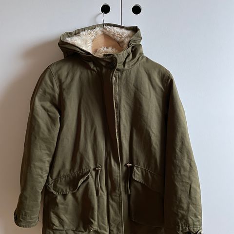 Parkas fra H&M i str 13-14 år