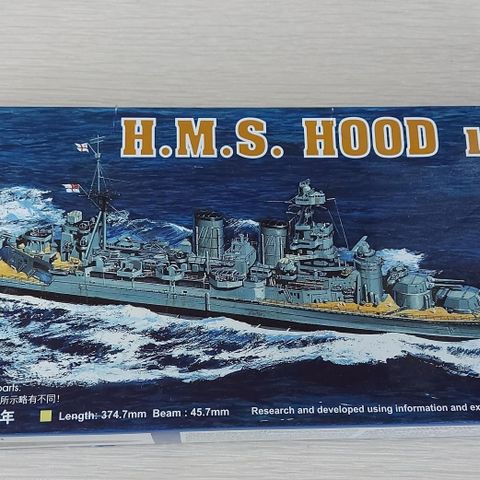 HMS Hood 1941 - Trumpeter 1:700 skala inkl. photoetch