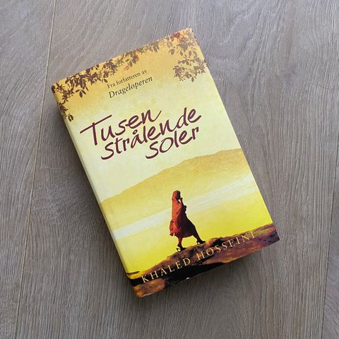 Tusen strålende soler av Khaled Hosseini