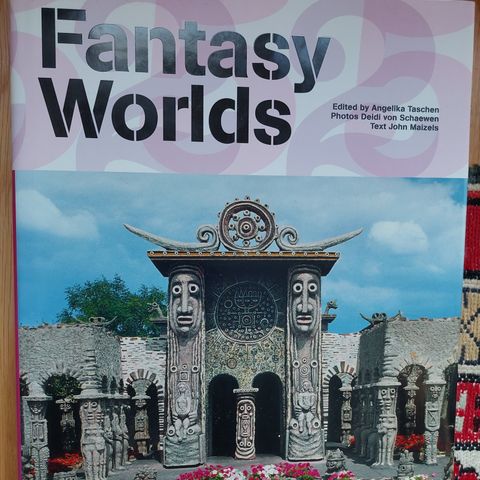Fantasy worlds fra Taschen
