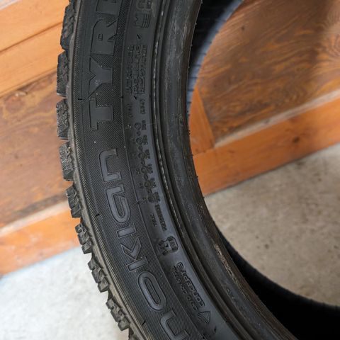 Nokian Tyres 255/45/20