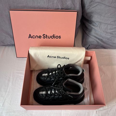 Acne Studios vinterboots i skinn-str 36